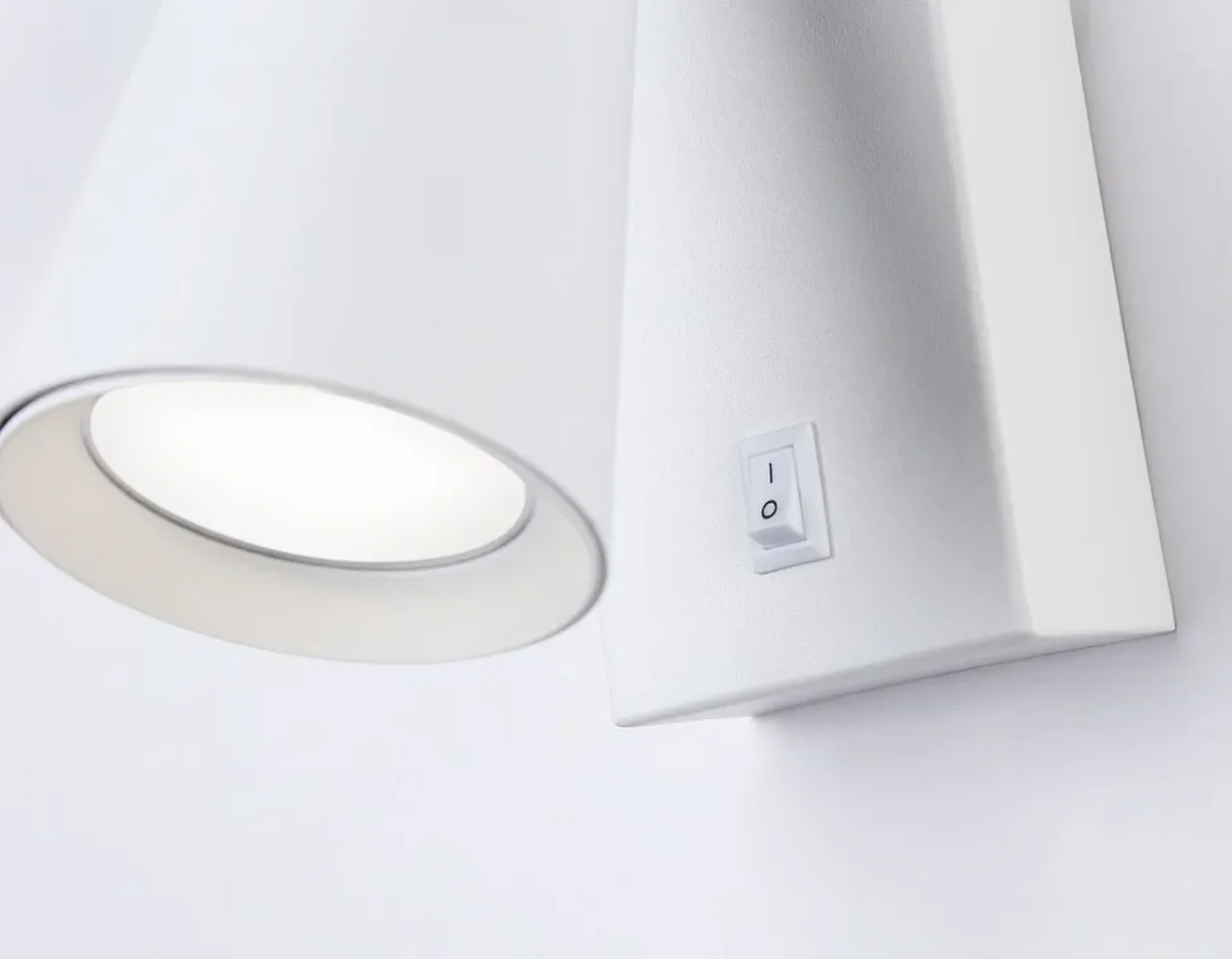 Светильник настенный TA13141 WH белый GU10 max 12W 145*60*90