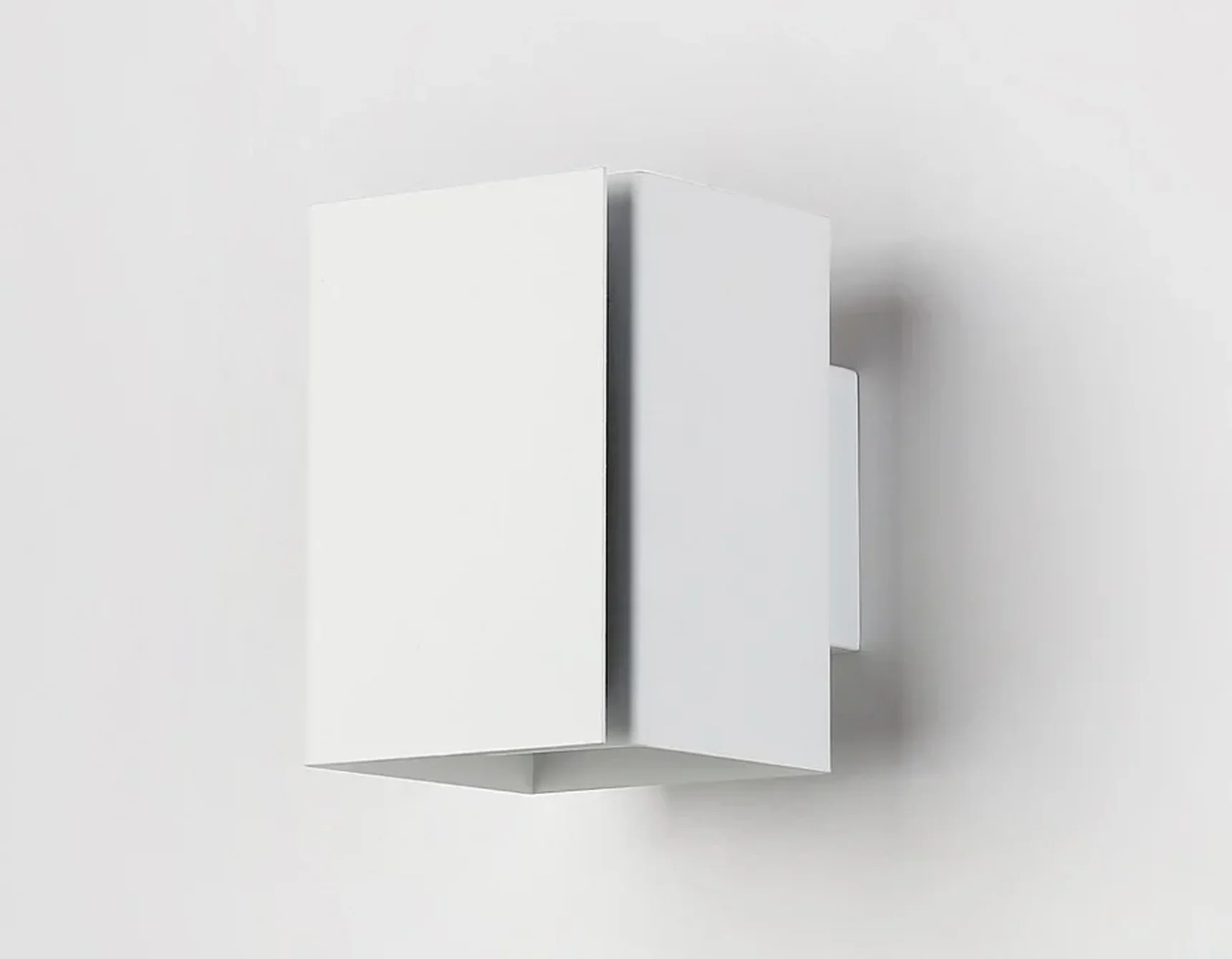 Светильник настенный TN5115 WH белый G9 max 40W 120*80*105