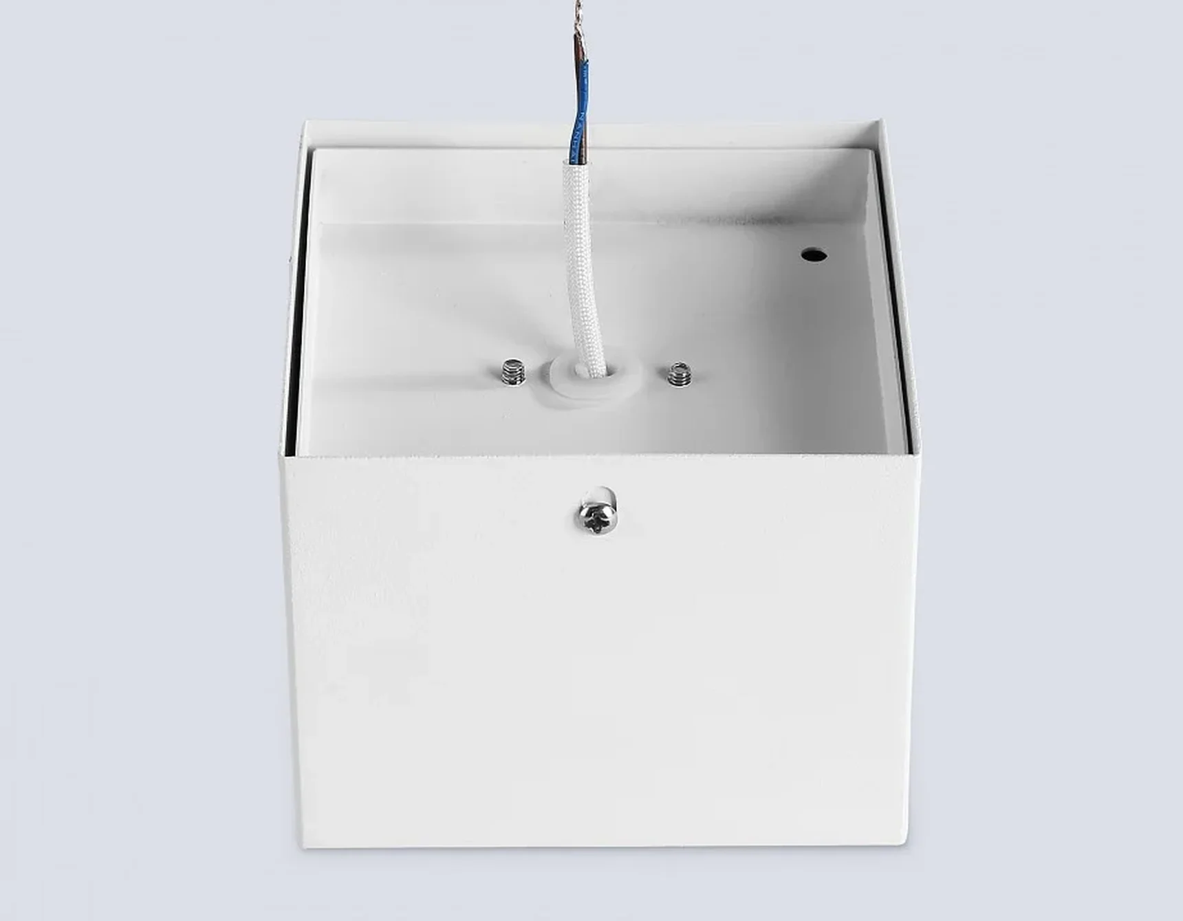 Накладной светильник со сменной лампой GX53 TN6530 WH белый IP44 GX53 100*100*80