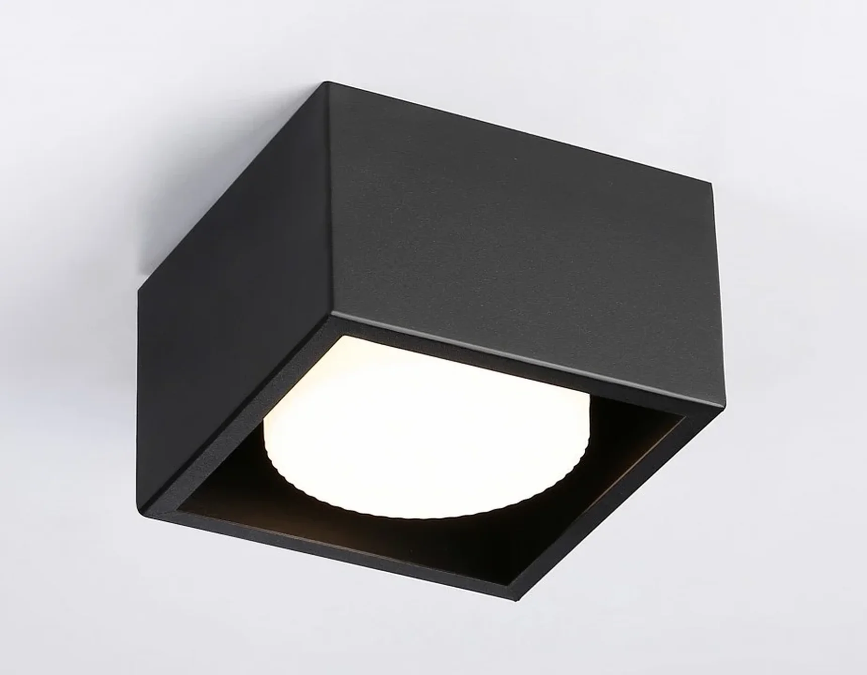Светильник накладной TN70827 BK черный GX53 max 12W 100*100*60