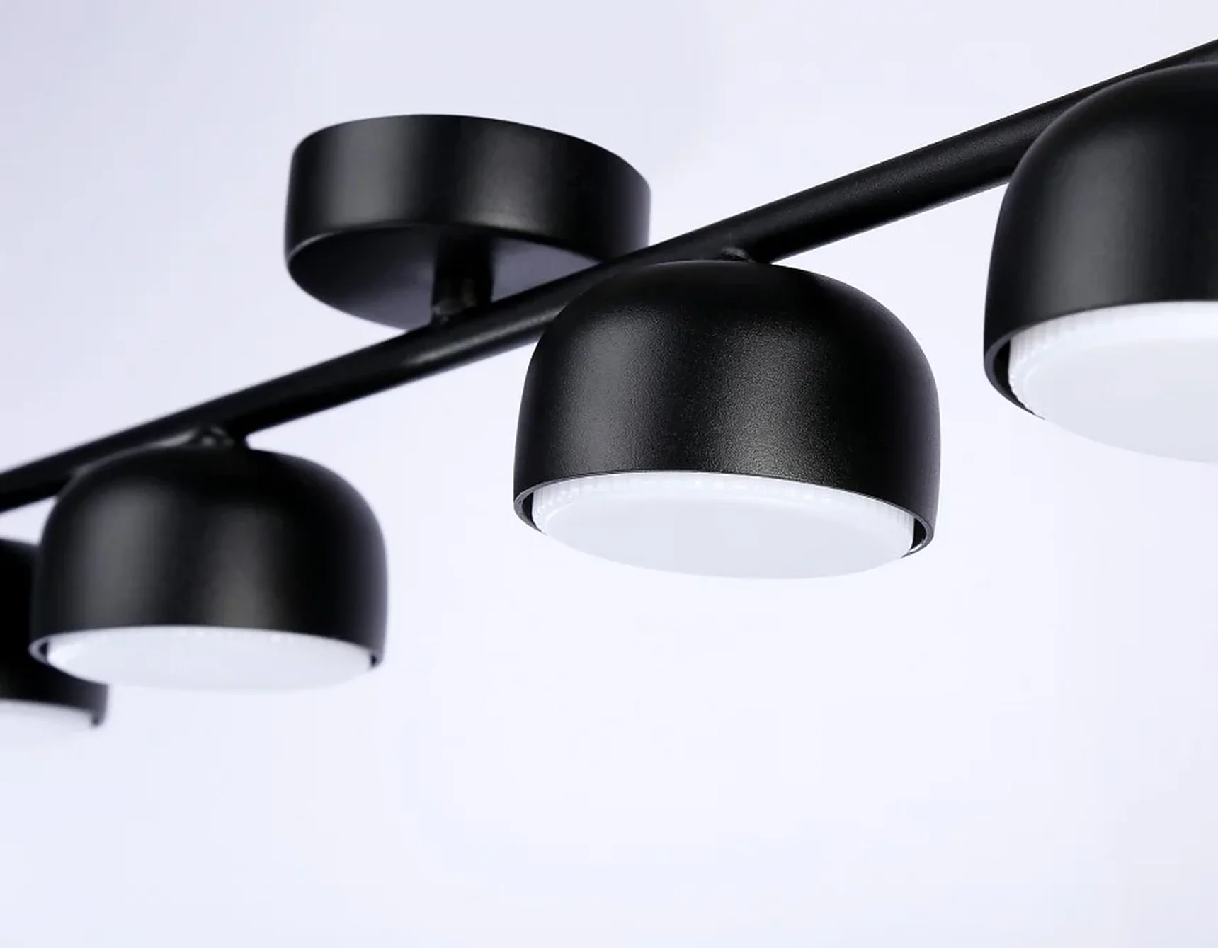 Светильник накладной TN71029/4 BK черный GX53/4 max 12W 600*80*140