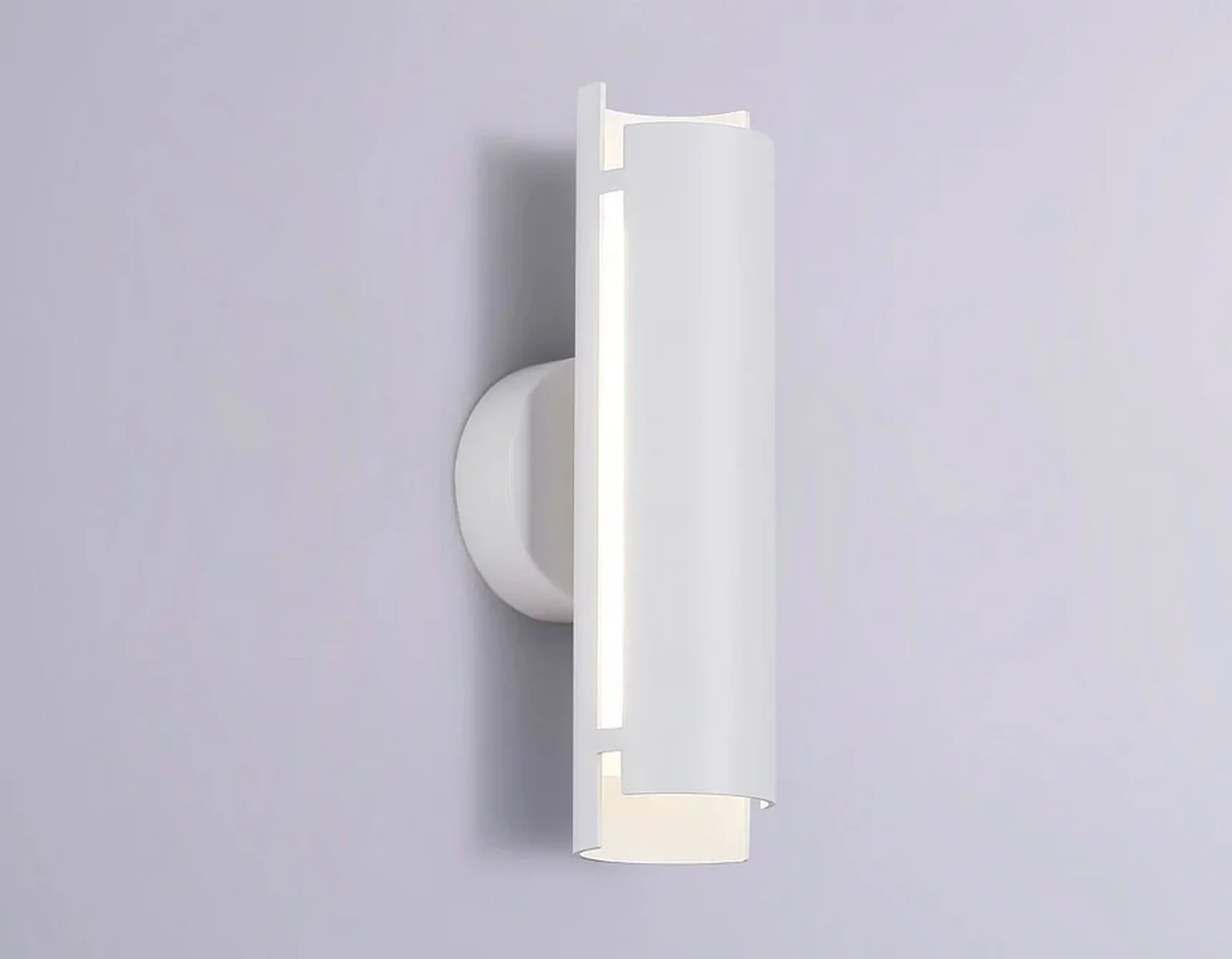 Светильник светодиодный настенный TN71331 WH белый LED 4W 4200K 230*60*100