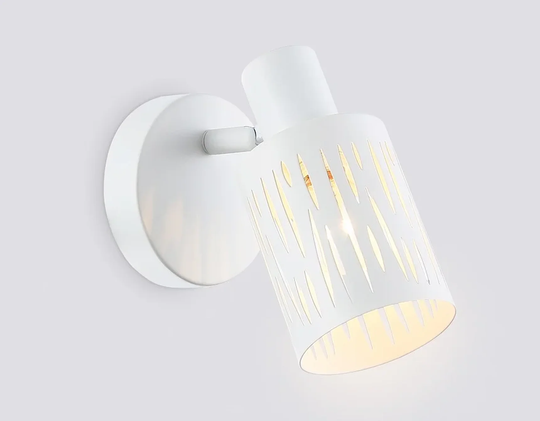 Светильник накладной TR8663 WH белый E14 max 60W 180*100*150