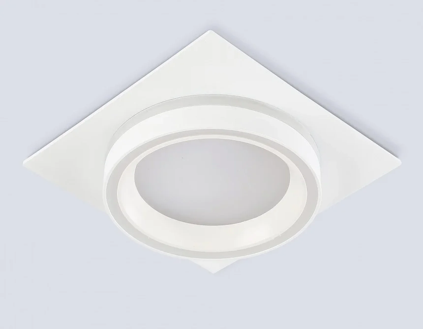 Светильник встраиваемый со сменной лампой GX70 TU5220 WH белый IP20 GX70 D150*150*52