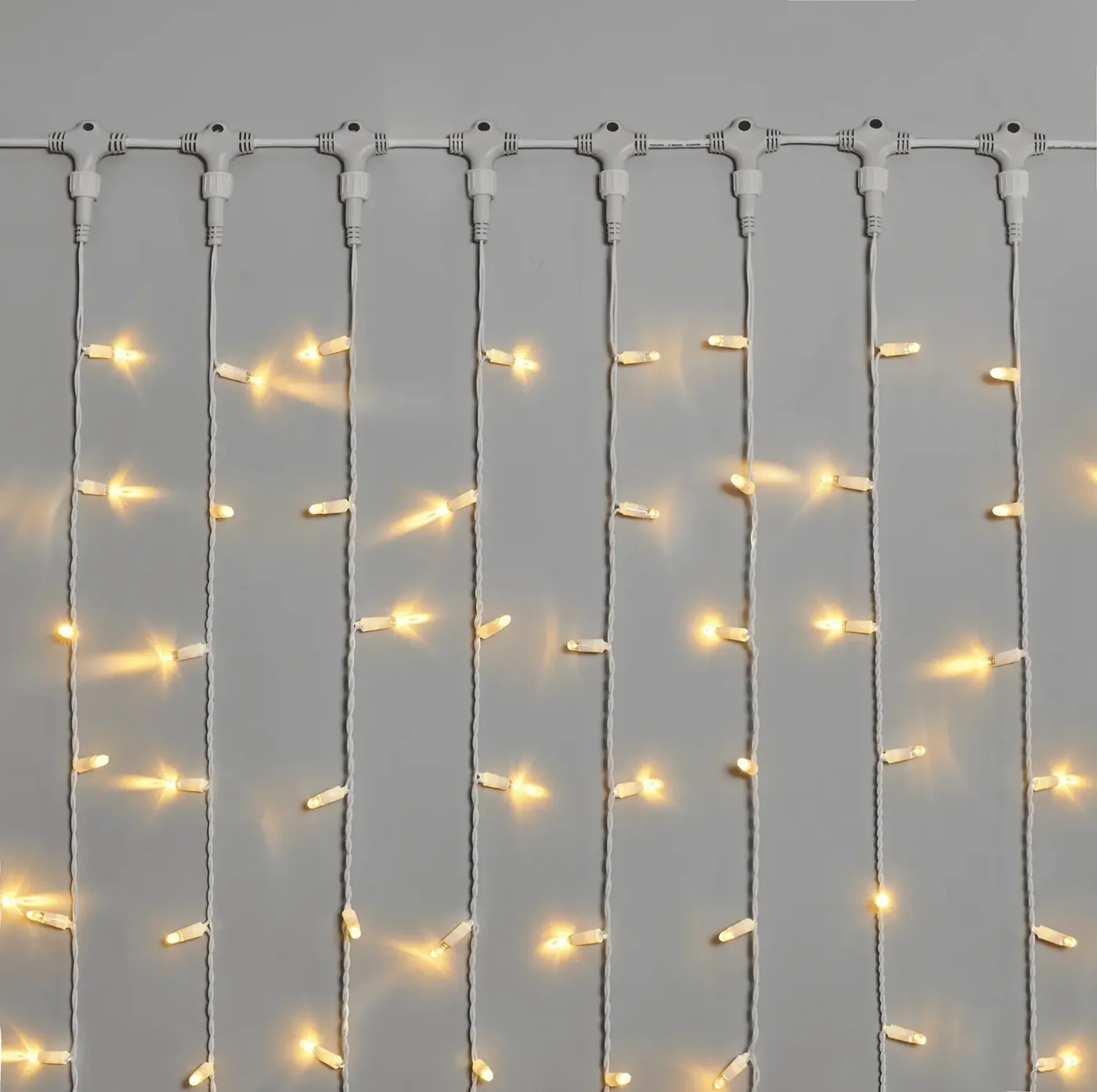 Гирлянда Занавес INOXHUB 2х3м, 600 LED, 220В, IP65, белая резина 2.3мм, ТЁПЛЫЙ БЕЛЫЙ