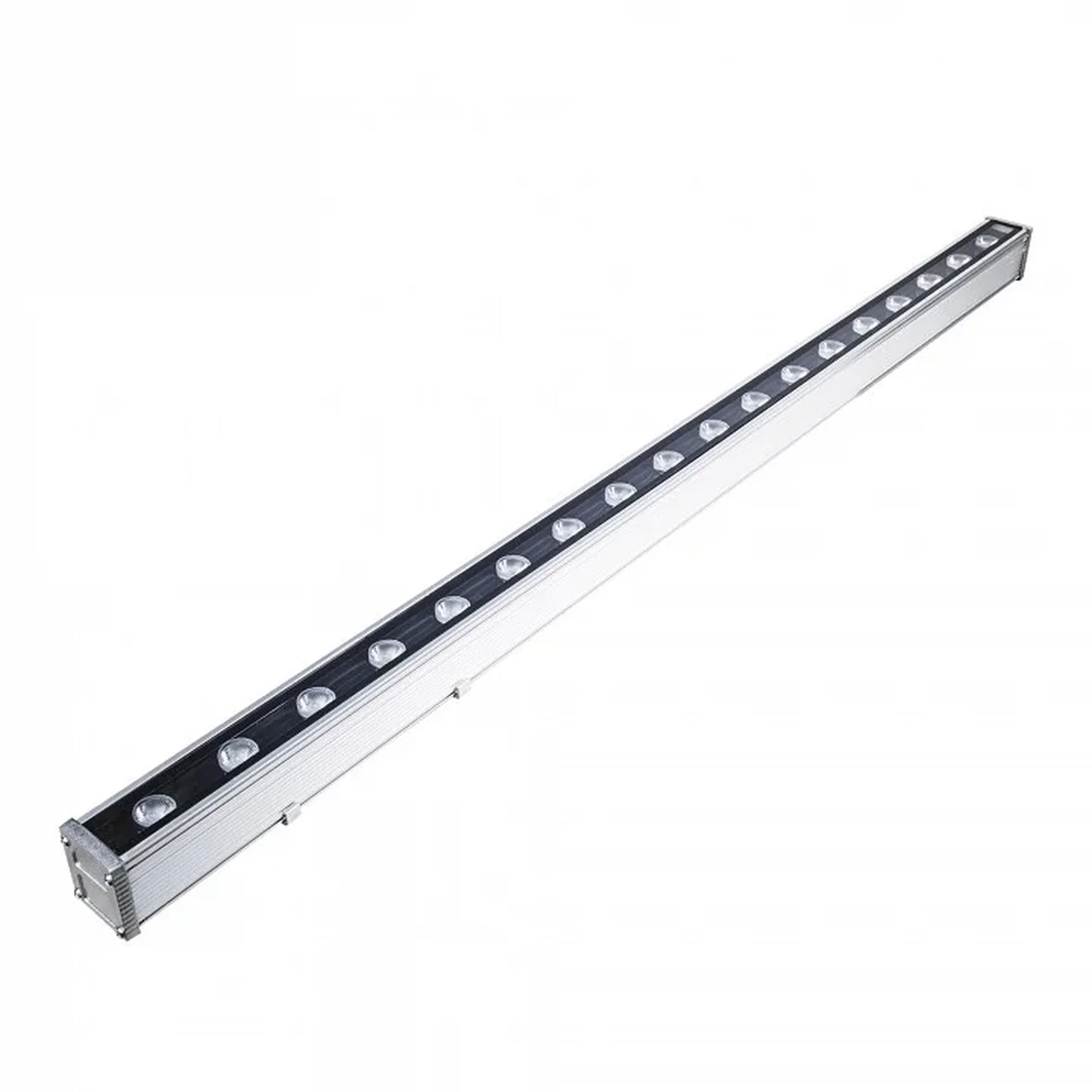 ULF-L52-18W/2700K/L100 220V IP65 SILVER Прожектор светодиодный линейный, 1000мм. Теплый белый свет (2700К). 1620Лм. Алюминий