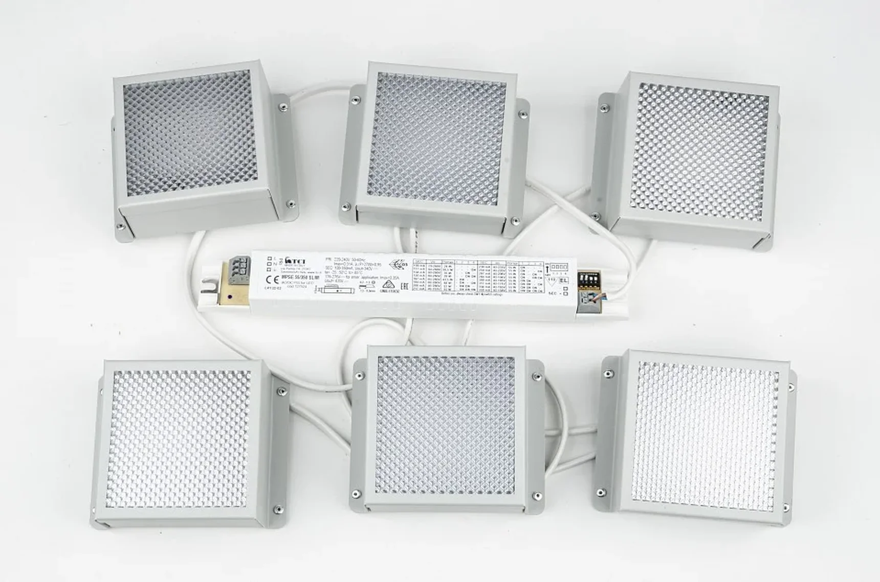 ULP-0808 42W/4000К IP40 GRILYATO WHITE KIT06 Светильники светодиодные потолочные встраиваемые