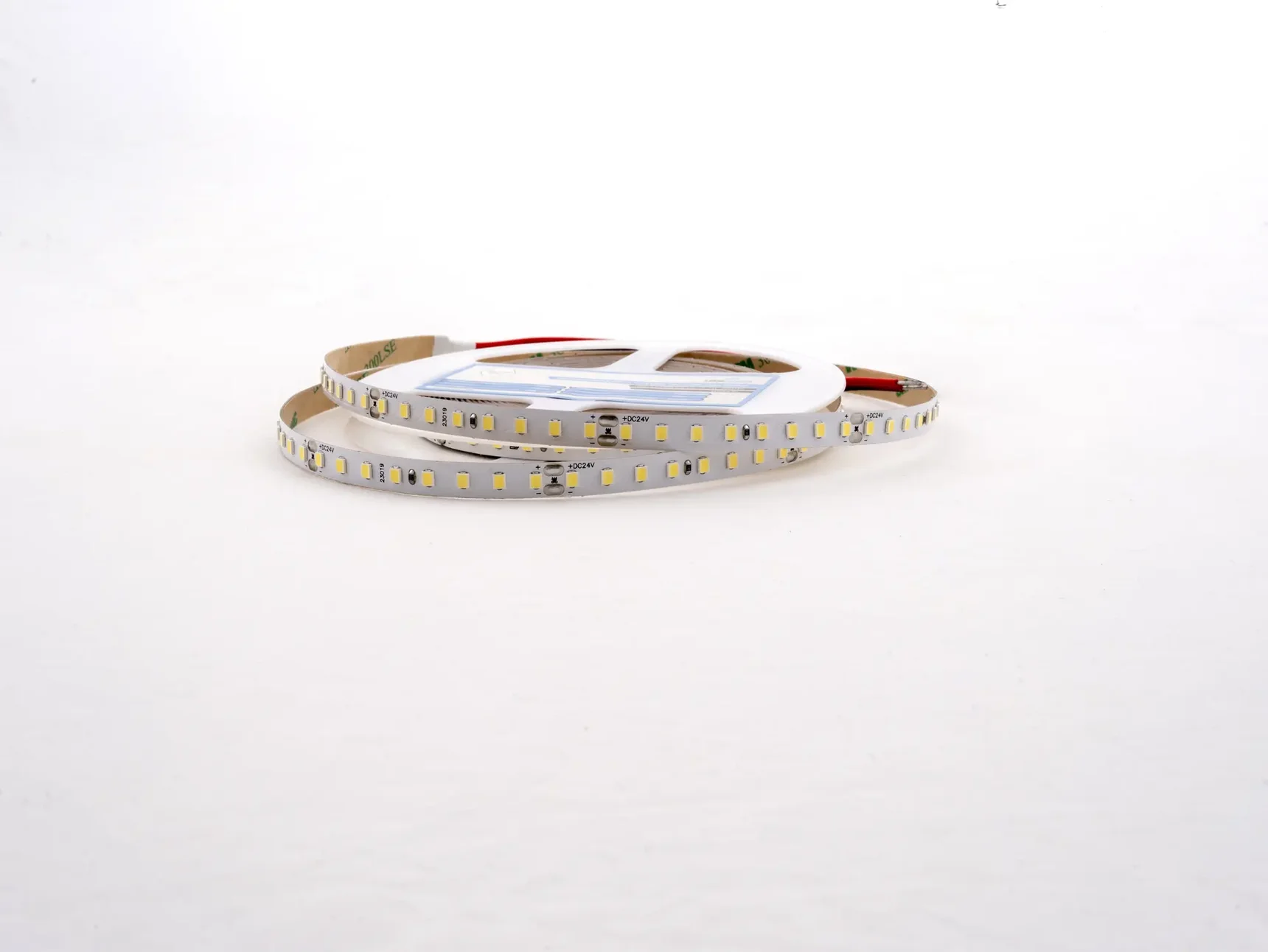 Светодиодная лента LEDS POWER 2835 128/м (12Вт/м) 24В холодная, серия ПРО140 005195