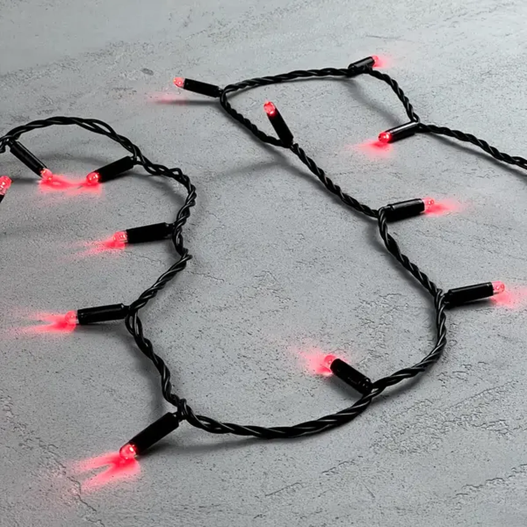 Гирлянда Нить с Колпачком 10м Красная 24В, 100 LED, Провод Черный ПВХ, IP65