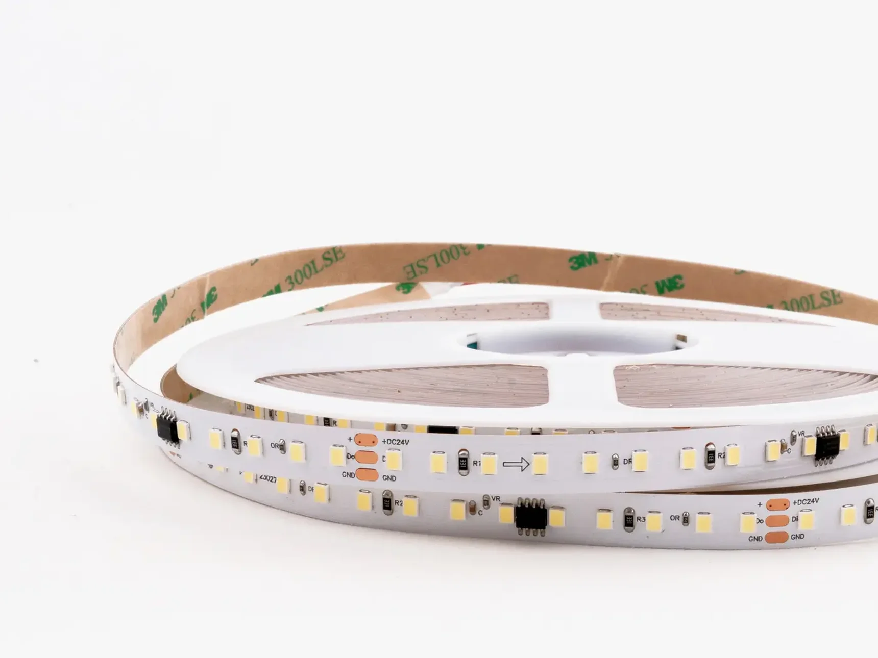 Светодиодная лента 2835 120/м (9,6Вт/м) 24В 10м/кат. хол. FLOWING WATER 004778