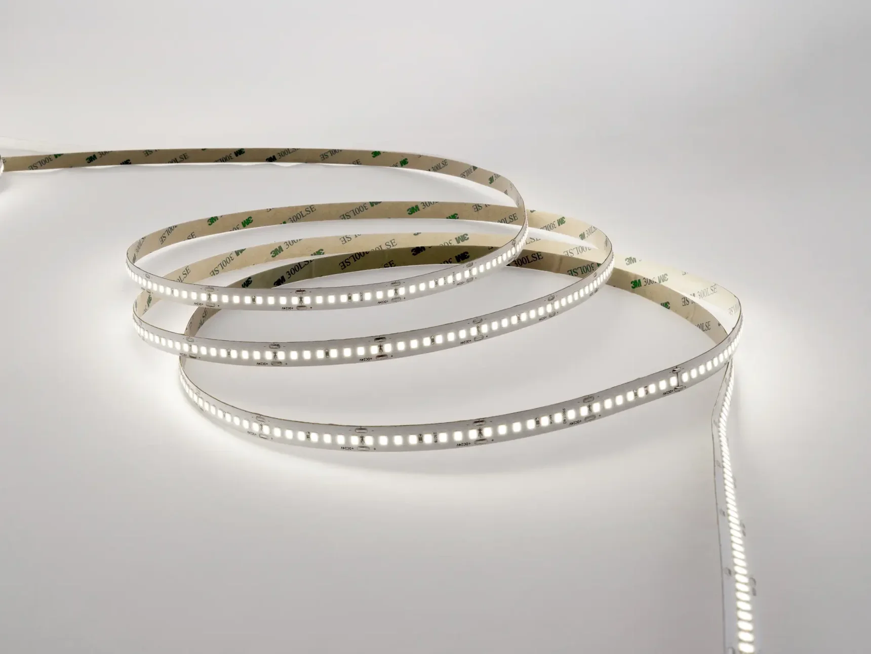 Светодиодная лента LEDS POWER 2835 192/м (18Вт/м) 24В холодная, серия ПРО140 005256