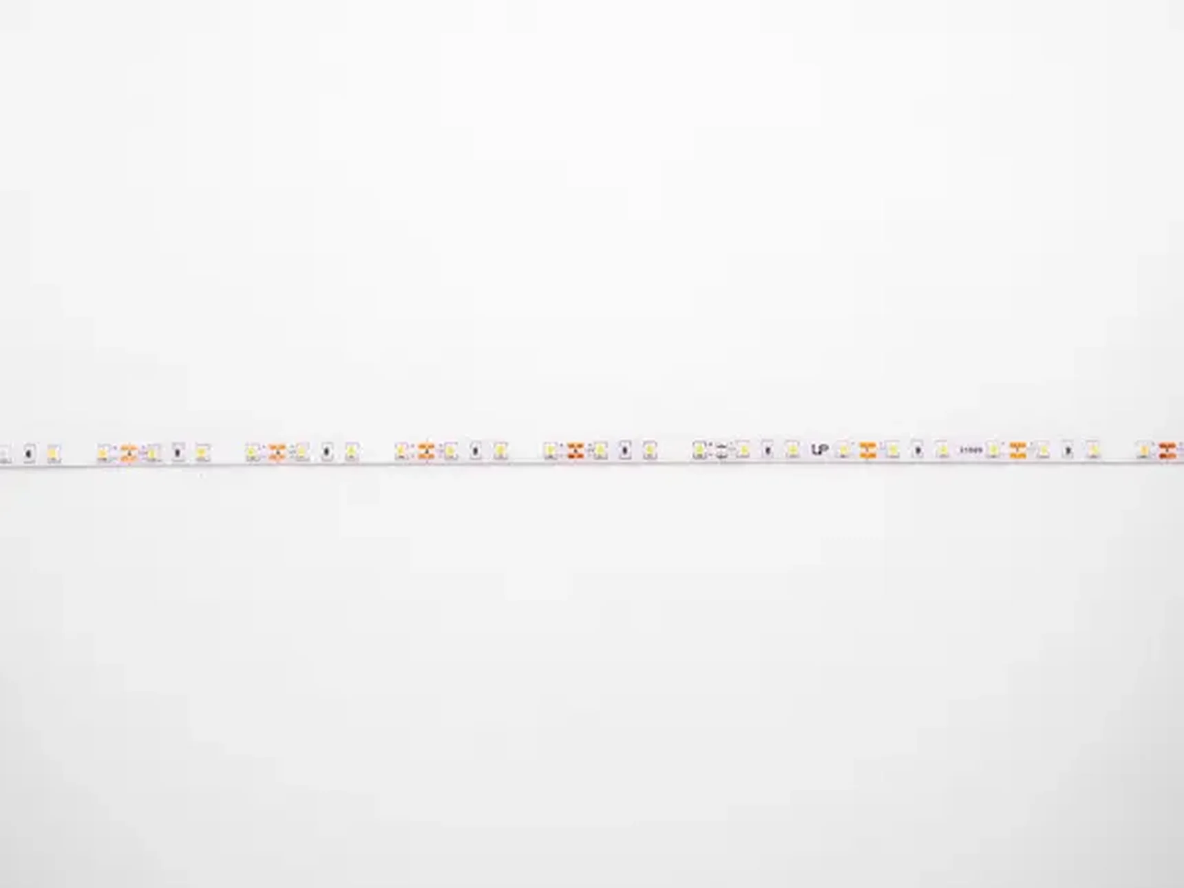 Светодиодная лента 2835 60/м (4,8Вт/м) 12В нейтральная 002194