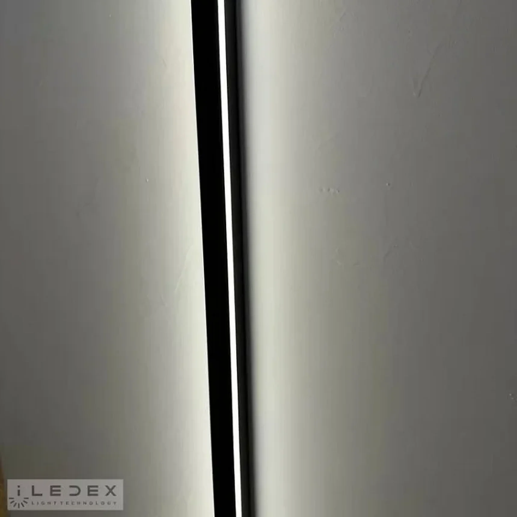 Светильник настенный iLedex Line ZD8193B-1000 SBK